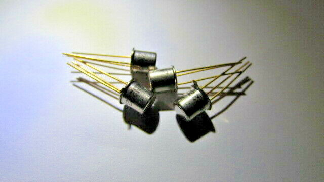 2N2222A National Semiconductor TO-18 Transistor HI-QUALITY Gold Leads 5 Pieces
