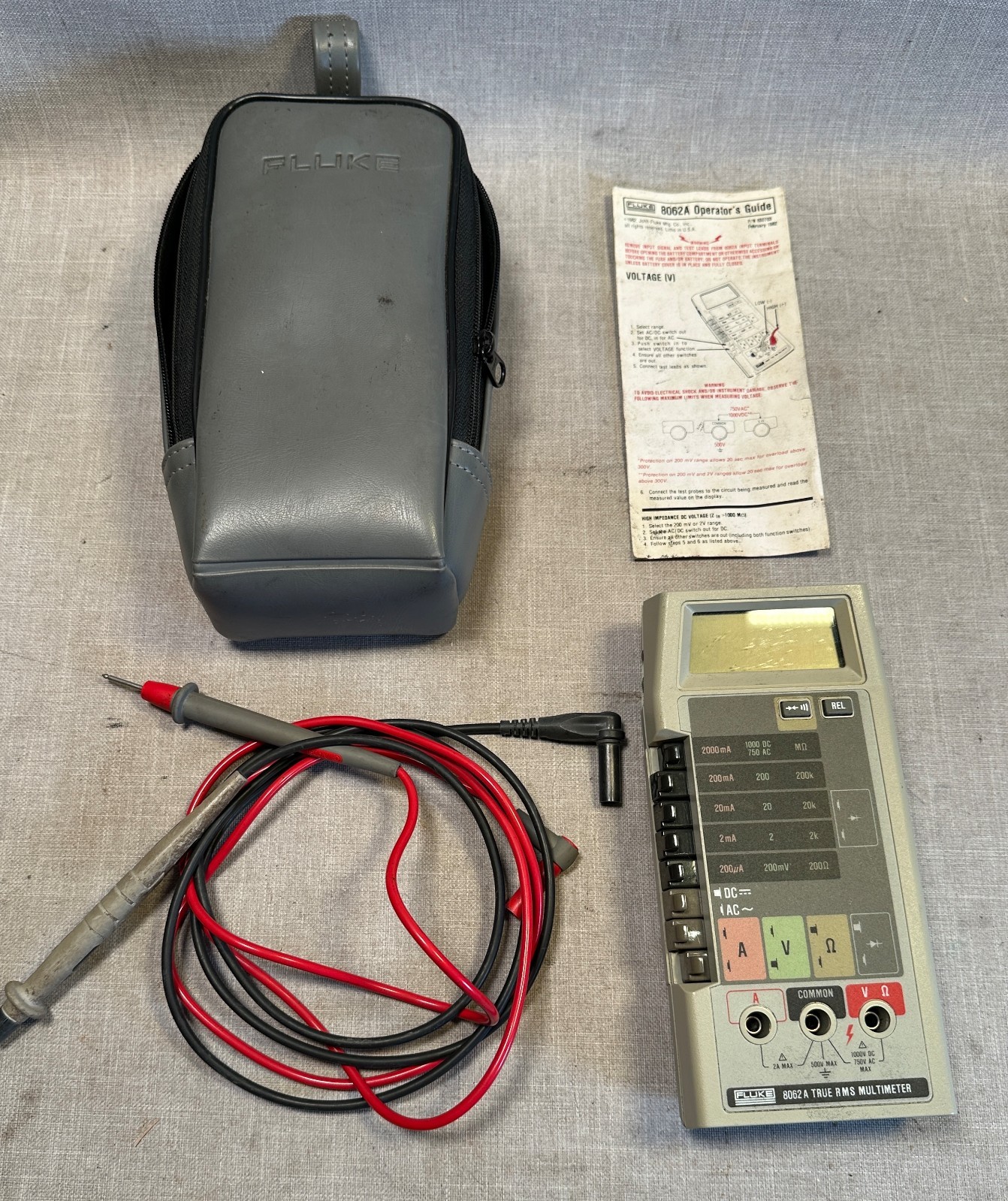 Fluke 8062A True RMS Multimeter – WORKS! – w/ Carry Case, Manual, Leads – READ!