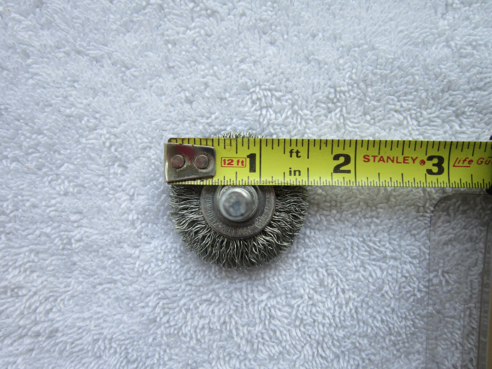 Marquette – Coarse Wire Wheel Brush [1.5″ Diameter – 1/4″ Shank] (Model M57104)