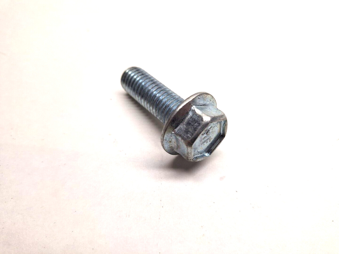 NOS BOLT FOR CASE IH EQUIPMENT 409-7824