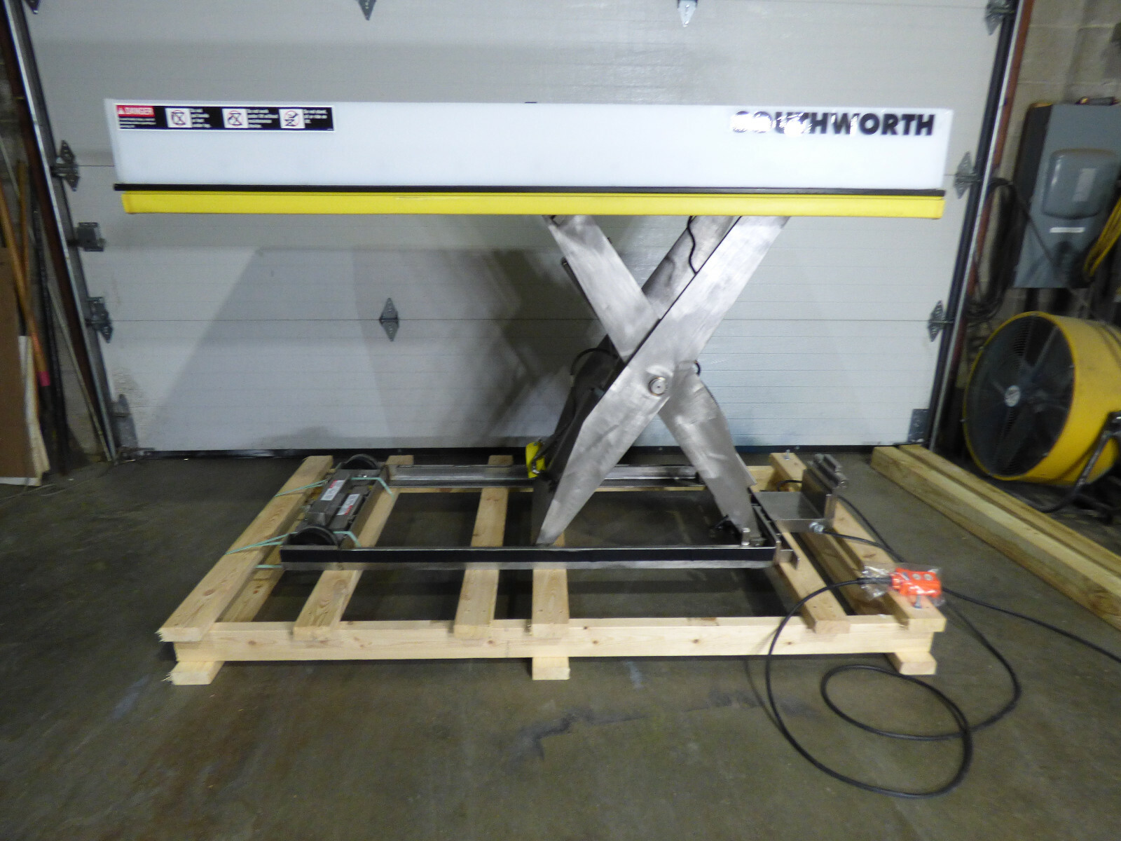 Southworth Hydraulic Scissor Lift 2000lbs Stainless Steel 37″ X 66″ X 44″ New