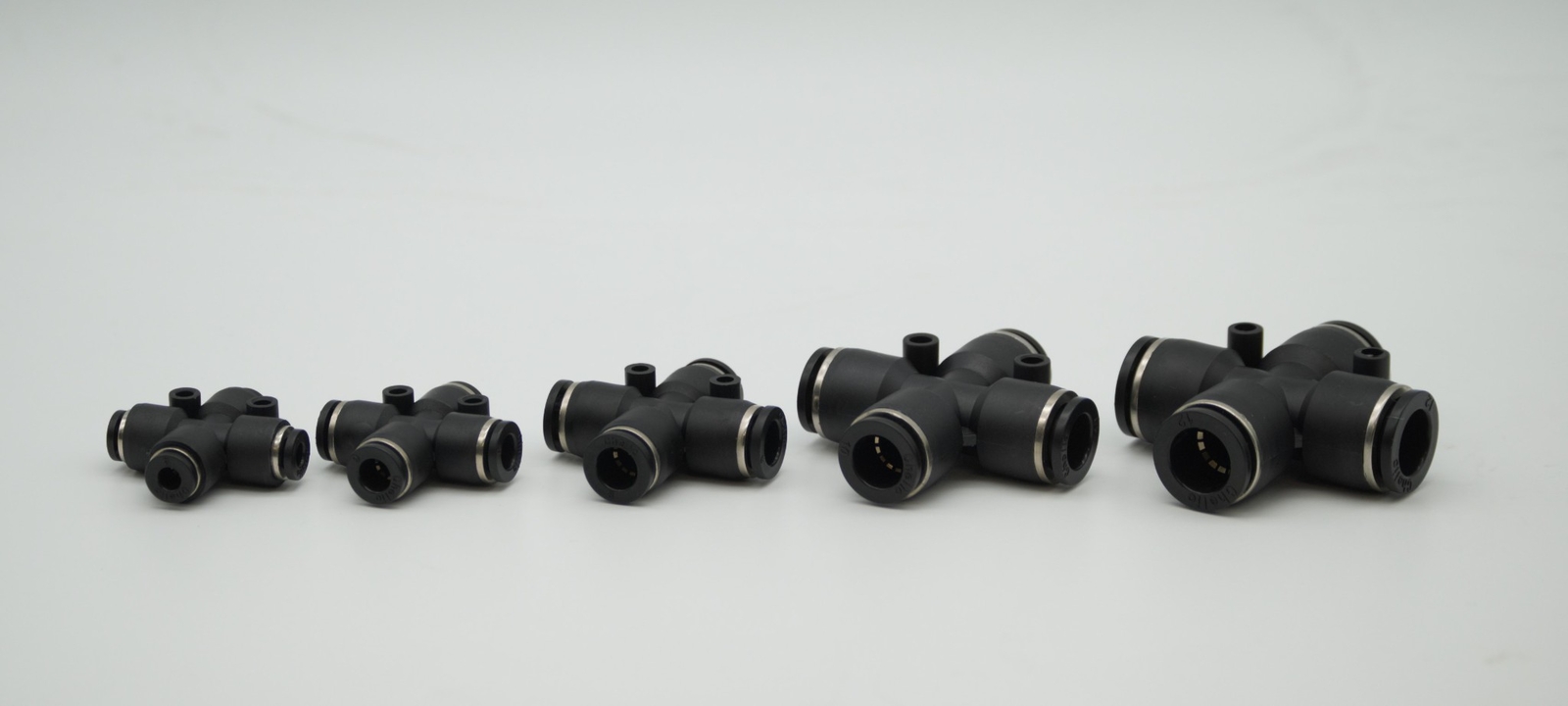 CHELIC SQX3 08 Ø8 Cross Push to connect Fitting (10 PCS PER BAG)