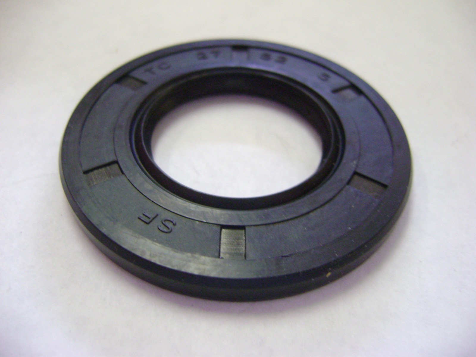 NEW TC 27X52X5 DOUBLE LIPS METRIC OIL / DUST SEAL 27mm X 52mm X 5mm