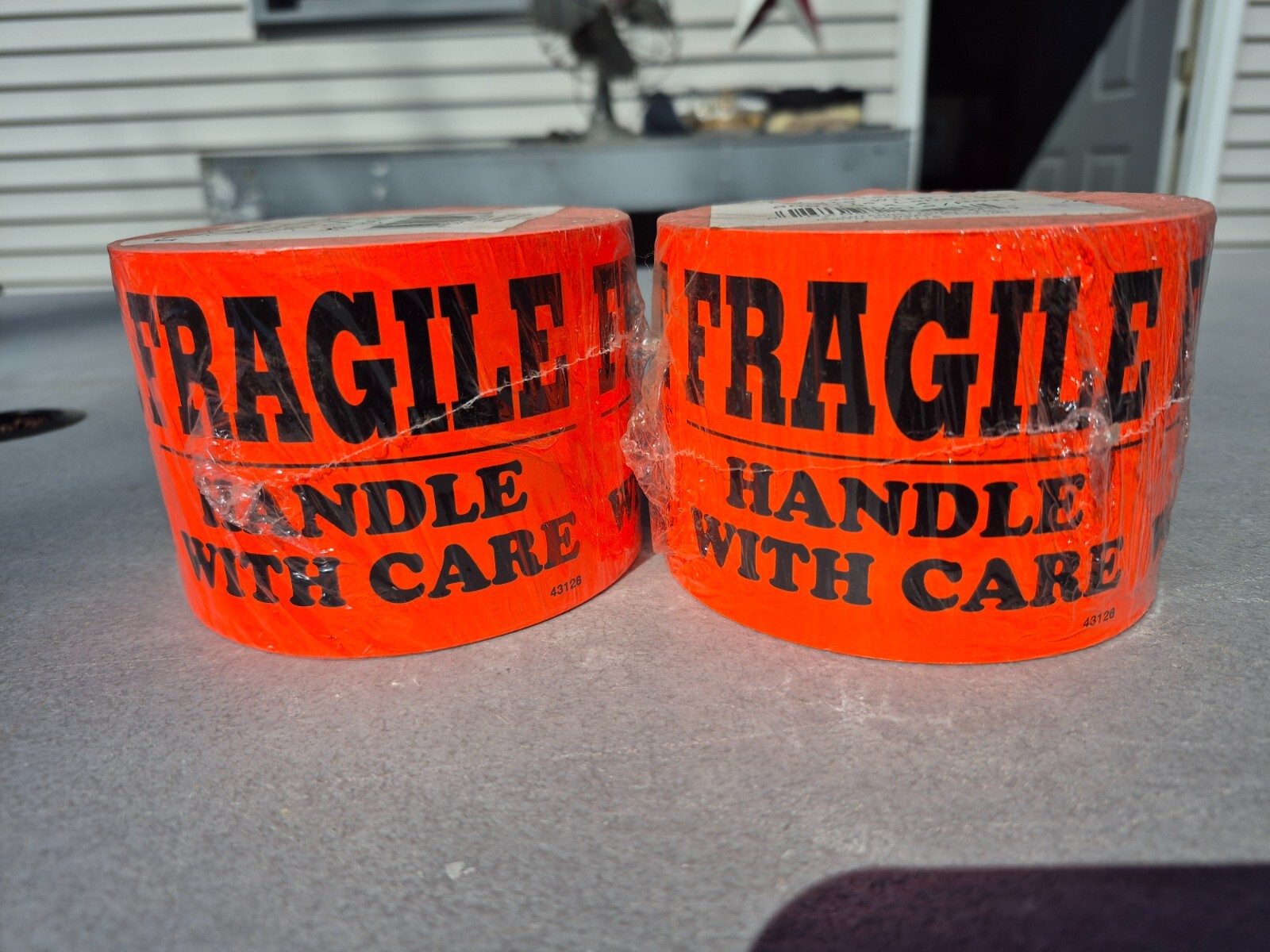 2 Rolls of 500 FRAGILE Handle with Care Red 1000 Stickers 3″ × 4″