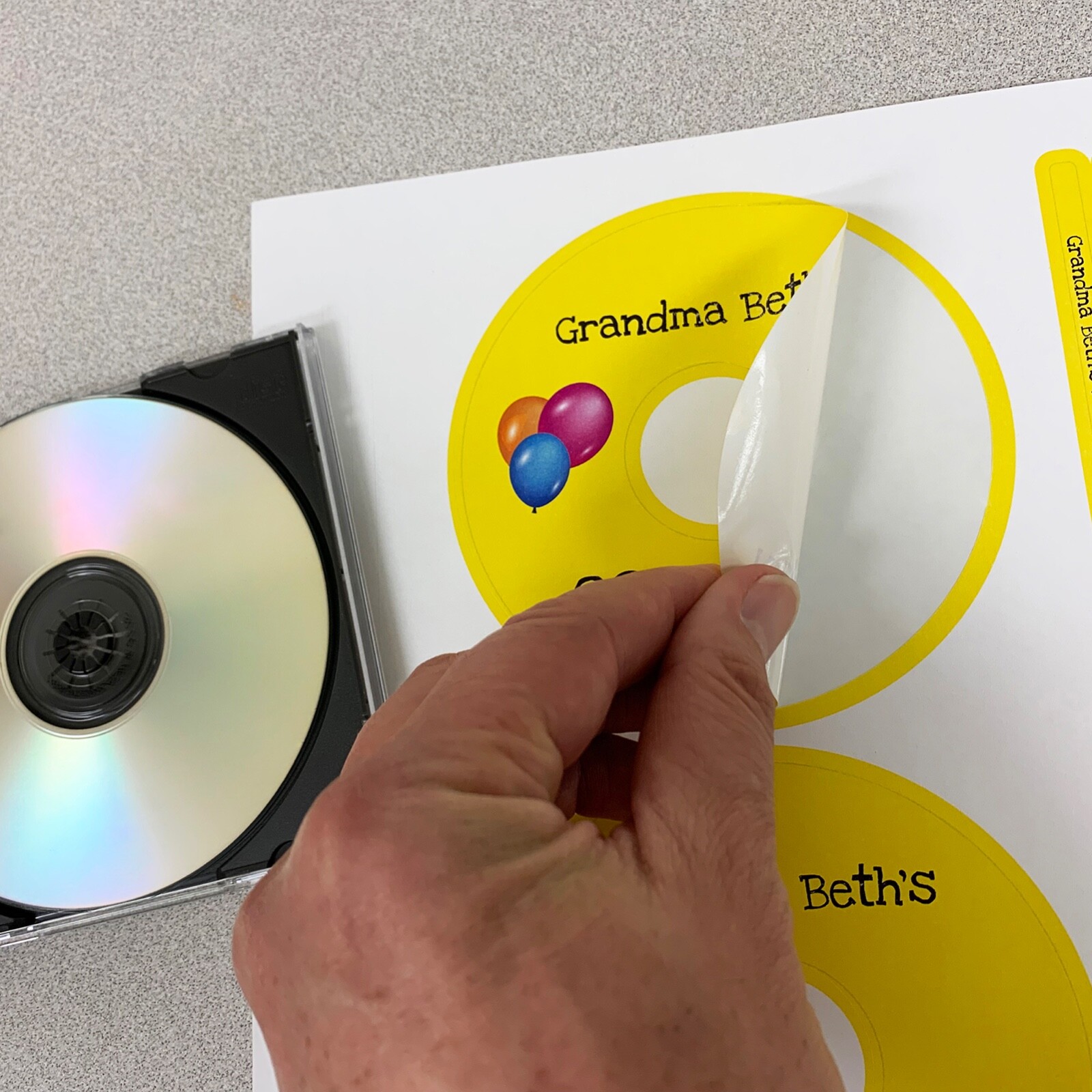 100 CD/ DVD Laser and Ink Jet Labels Templates 5931, 8931, 8691,8692. 50 Sheets!