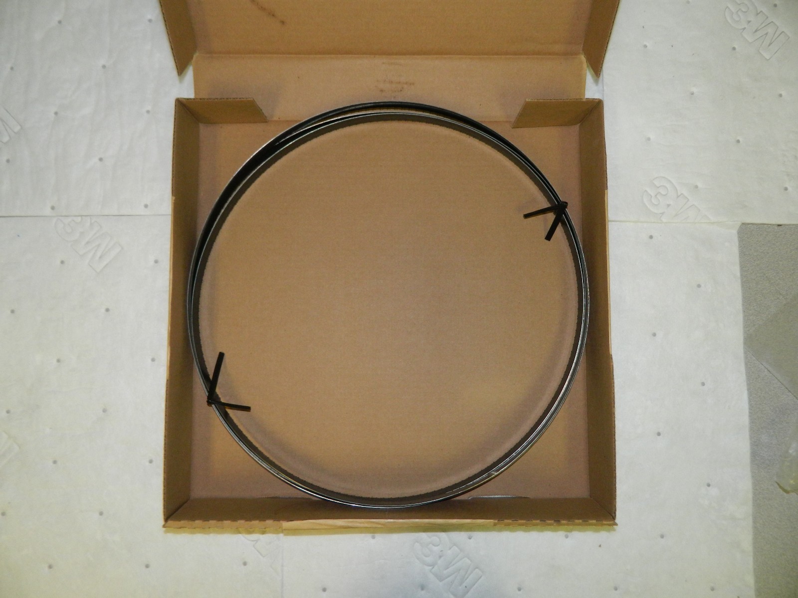 Disston Carbon Steel Welded Band Saw Blade 12′ 6″ Blade Length 10 TPI E1819