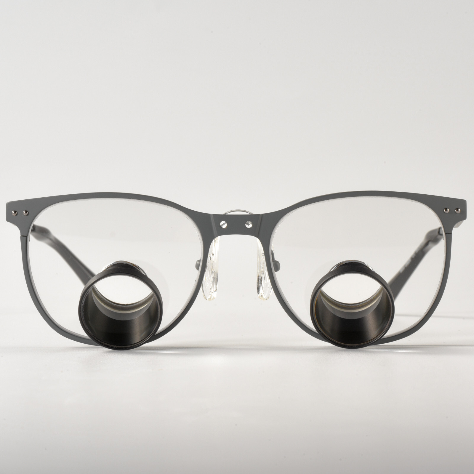 2.5X 3X 3.5X Optional Gray Titanium Frame TTL Dental Surgical Loupes Customized