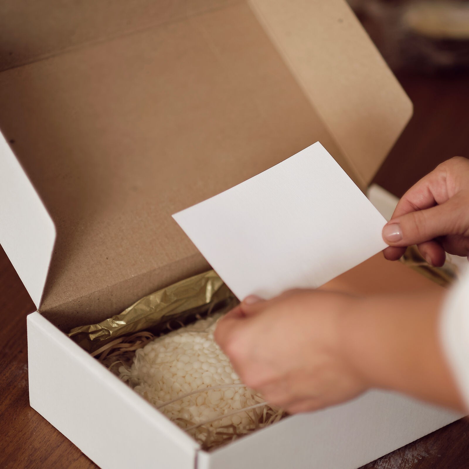 White Corrugated Mailers 10 x 5 x 2″ For Mailing/Shipping ECT-32B 50/Case