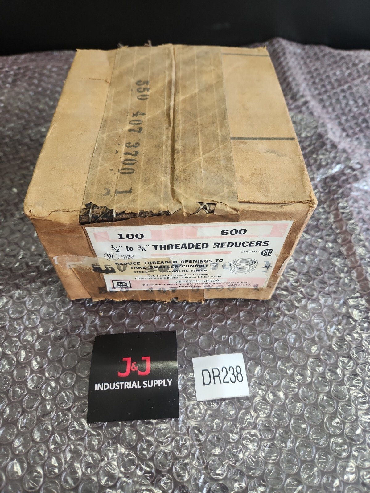 🆕️ *OLD STOCK* BOX OF 100 T&B 600 1/2″ to 3/8″ Threaded Reducers ⚡️🇺🇸 SHIP